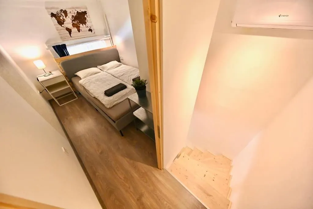 Cute Gallery Flat In Kiraly Street Budapeszt Węgry